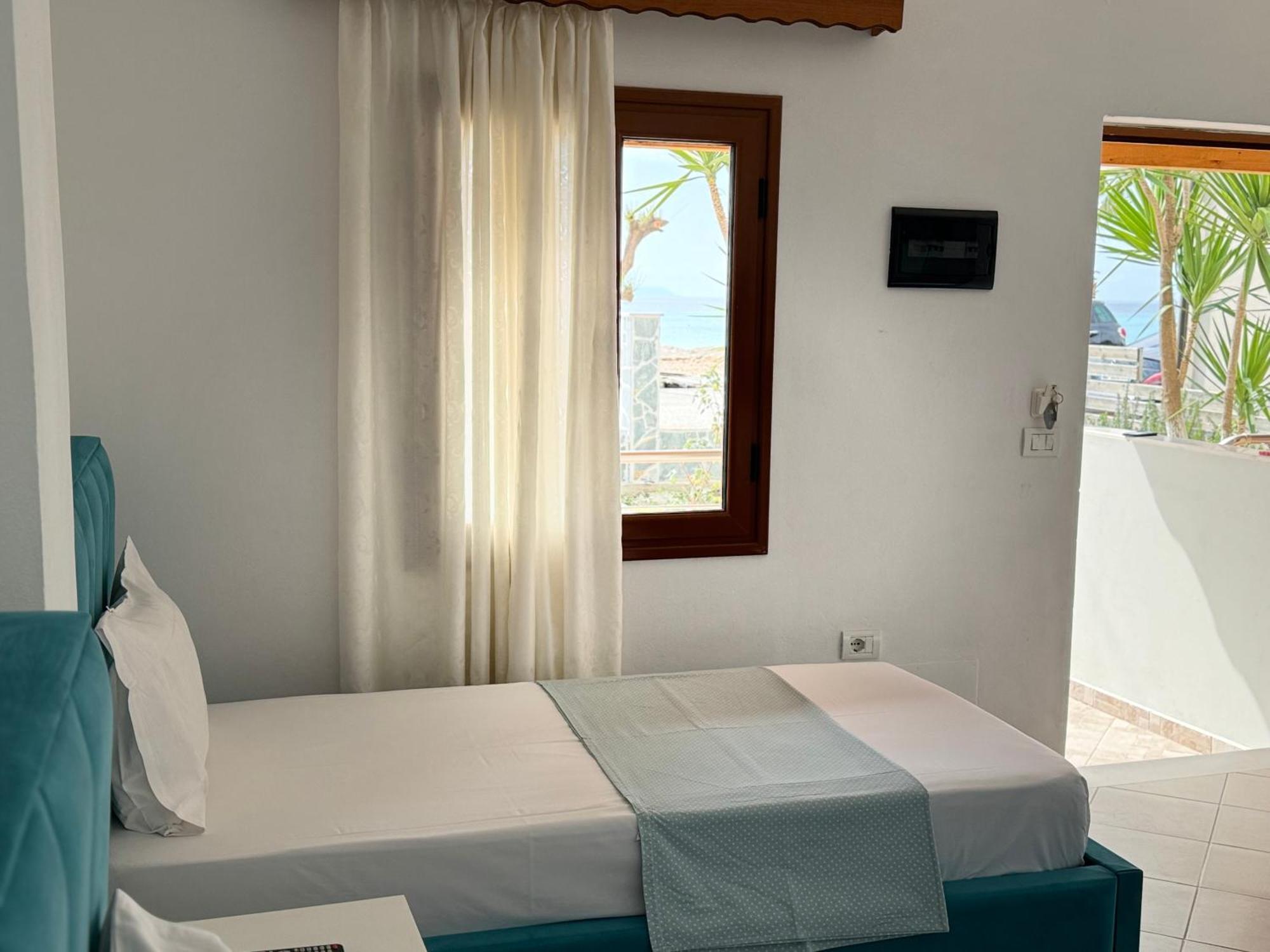 Ionian View B&B ฮีมาเรอ ห้อง รูปภาพ